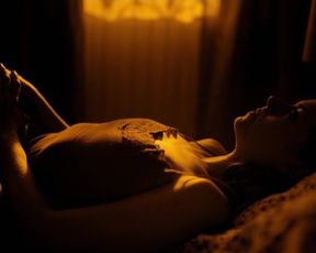 Alice Dwyer Nude, Underwear, Sex scene in TV Show 'Tatort'