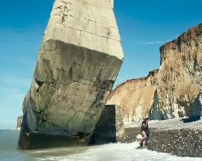 Alicia Vikander nude, Bikini, Hot Scene, Sexy in movie 'Submergence'