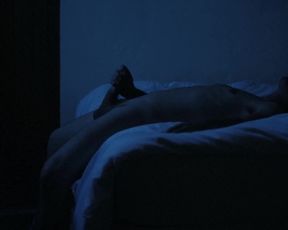 Rea Mole, Hannah Arterton Amorous (2014)