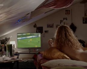 Klara Krejsova Nude - Roznese te na kopytech (2013)