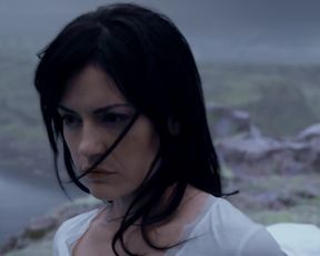 Maria Ruiz nude - Echo (2017)