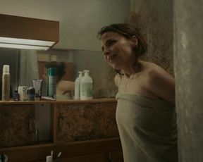 Suzanne Clement naked - Derapages (2020) (Season 1, Episode 1)