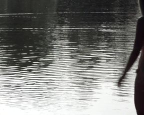 Monika Janik nude - Mleczak (2016)