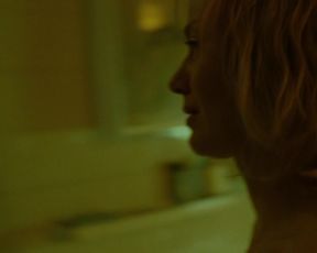 Monika Balsai nude - Jupiter holdja (2017)