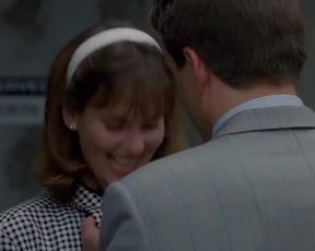 Madeleine Stowe, Lesley Ann Warren, Maria Holvoe Nude & Sexy - Worth Winning (19