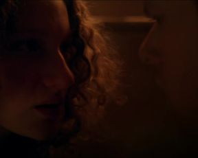 Tallulah Haddon naked - Kiss Me First s01e04 (2018)