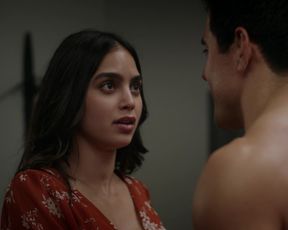 Melissa Barrera - Vida s03e06 (2020) Naked movie video