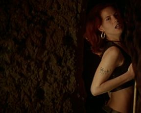 Emma Suarez, Silke nude - Tierra (1996)