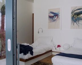 Kacey Barnfield naked - Blood Orange (2016)