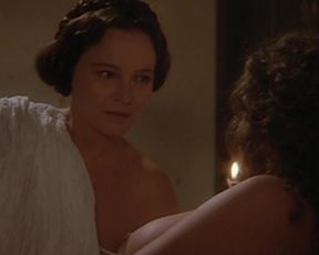 Laura Antonelli, Clelia Rondinella Nude - La Venexiana (1986)