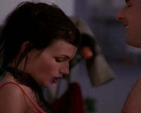 Nina Roberts, Helene Quilez naked - Pour le meilleur et pour le plaisir (2005)