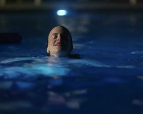 Maria Dizzia Nude - Fits and Starts (2017)