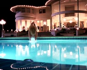 Elizabeth Berkley Sex Scene - Showgirls (1995)