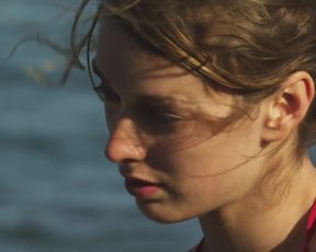 Claire Helene Cahen Nude - Lambeaux (2011)