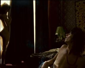 Natalia Avelon naked - Das wilde Leben (2007)