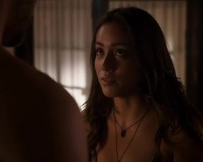 Chloe Bennet sexy – Marvels Agents of S.H.I.E.L.D. s01e05 (2013)