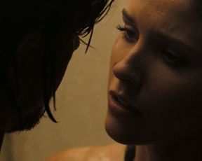 Sophia Bush nude - The Hitcher (2007)