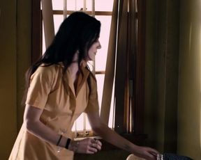 Lynn Collins nude – Angels Crest (2011)