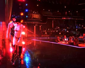Elizabeth Berkley, Gina Gershon Nude - Showgirls (1995)