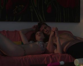 Roxane Duran, Laura Luna nude - Deutsch-Les-Landes-s01e01-04 (2018)