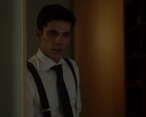 Danna Paola, Ester Exposito nude - Elite s01e01 (2018)