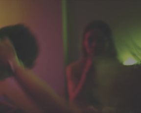 Silvia Varon, Ximena Rodriguez sexy - Entre paredes (2017) Trailer