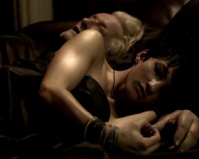 Manuela Martelli  nude - Il Futuro (2013)