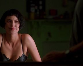 Michelle Forbes nude – Kalifornia (1993)
