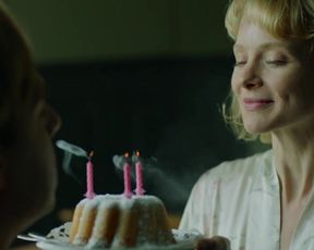 Friederike Ott nude - Bella Germania s01e01 (2019)