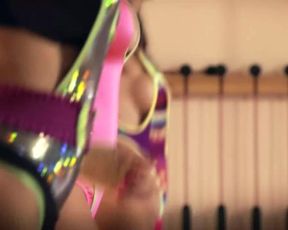 Micaela Schafer - Jump uncut (Babes, Solo)