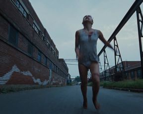 Morjana Alaoui, Emilie Miskdjian - Martyrs (2008)