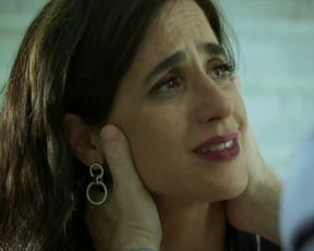 Adriana Esteves, Mariana Lima Hot, Nude, Clothed Sex in TV show 'Assedio'