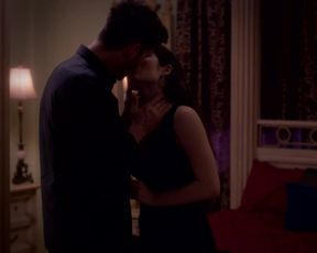 Olivia Grace Applegate nude - Driven s01e02 (2018)