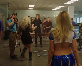 Emily Meade, etc - The Deuce s03e06 (2019)