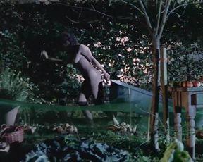 Joely_Richardson__Jane_Gurnett__Juliet_Stevenson_-_Drowning_by_Numbers__1988