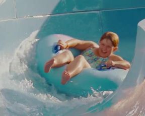 Madison Riley, Jamie Chung, etc Sexy - Grown Ups (2010