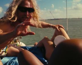 Isla Fisher nude - The Beach Bum (2019)