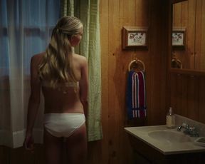 Lexi Atkins nude sexy – Zombeavers (2014)