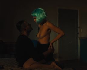 Nola Palmer, Gaite Jansen, Corrin Evans nude - Jett s01e09 (2019)