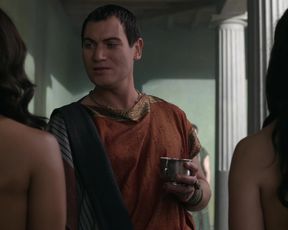 Jessica Grace Smith, Lesley-Ann Brandt - Spartacus. Gods of the Arena s01e03 (2011)