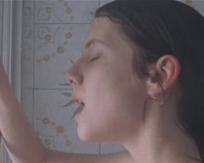 Melanie Laurent – La chambre des morts (2007)