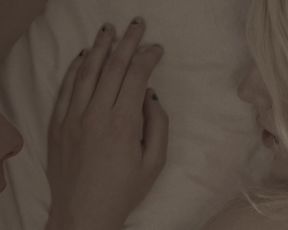 Dakota Fanning, Evan Rachel Wood nude - Viena and the Fantomes (2020)