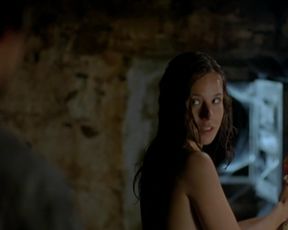 Marta Etura nude - La vida que te espera (2004)