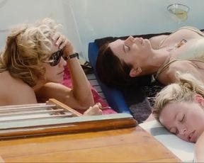 Madonna Jeanne Tripplehorn (nn) Elizabeth Banks (nn) - Swept Away (US 2002)