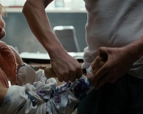 Bibiana Beglau nude - Sieben Stunden