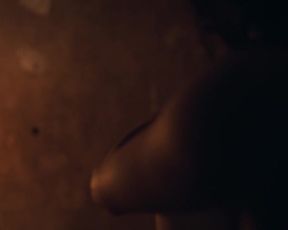 Elisa Schlott, Tabita Johannes nude - Grille und Ameise (2016)