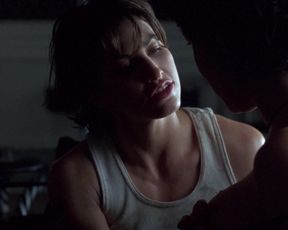 Jennifer Tilly, Gina Gershon - Bound (1996)