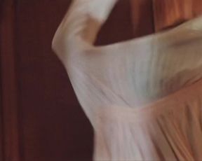 Juliana Paes, Zahy Guajajaras - Dois Irmaos s01e02 (2017) sexy nude videos