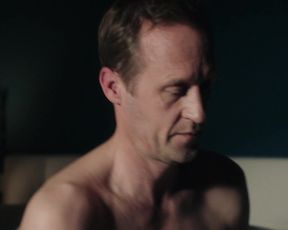 Nina Kronjager - Risiko Pille (2019)