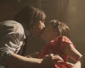 Romy Lauwers Nude - Het Leven Is Vurrukkulluk (2018)